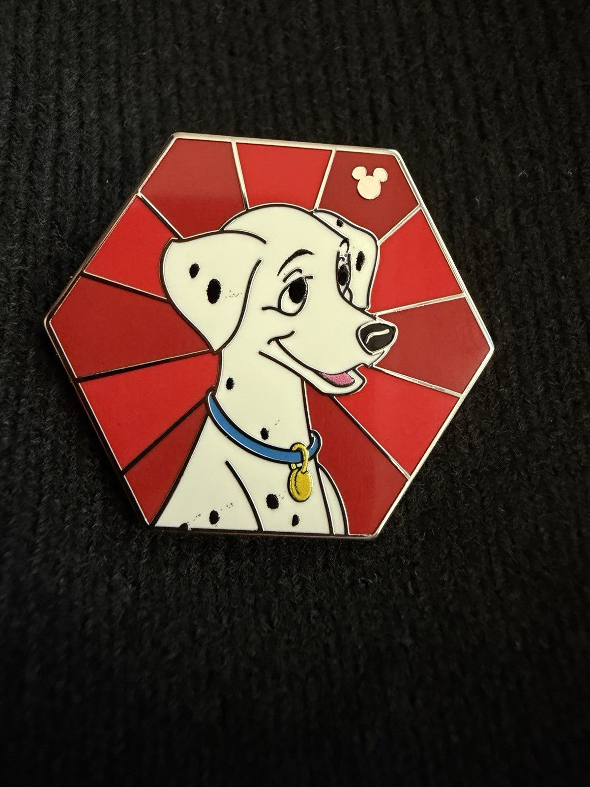 Disney WDW Wave A Hidden Mickey Film Perdita 101 Dalmatians Hexagon Pin 2026 G6