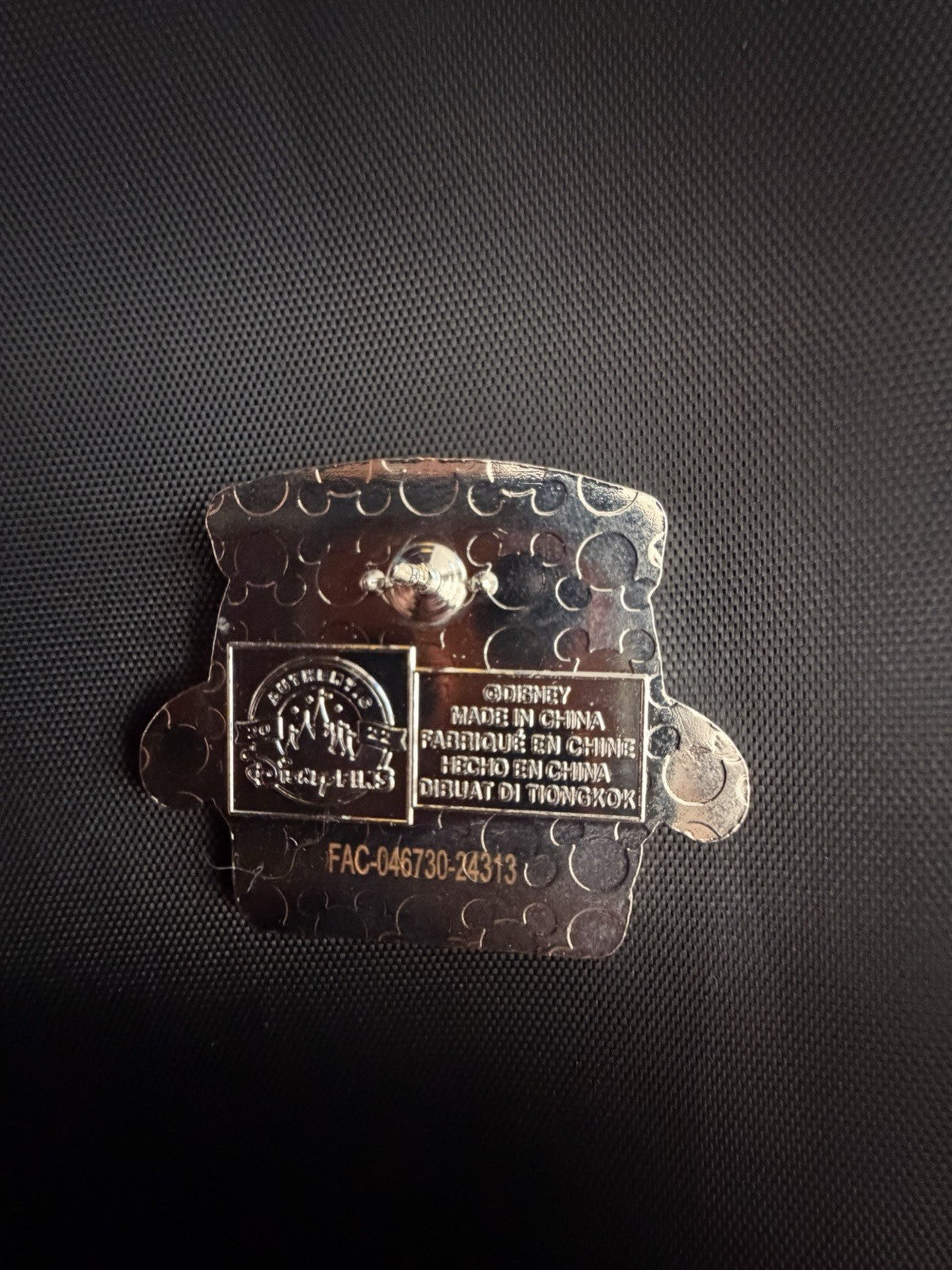 Disney Munchlings Baymax Toasted S’more Mystery Trading Pin Series 1