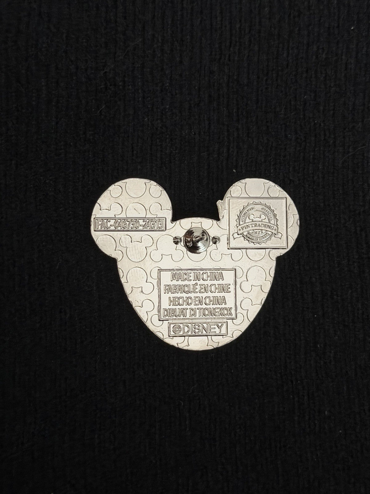 Disney Villains Mickey Icons Mystery Pin Queen of Hearts
